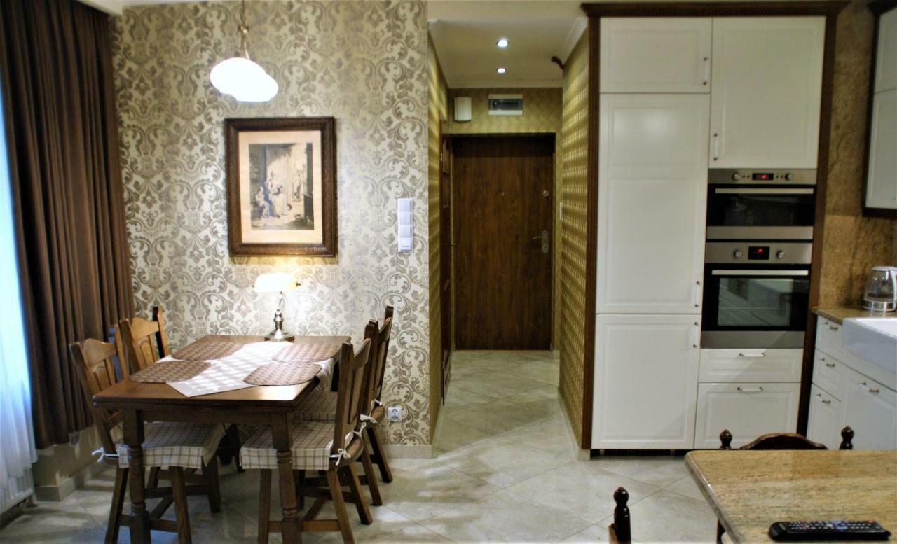 Villa La Val, Apartamenty Wałbrzych Exterior foto