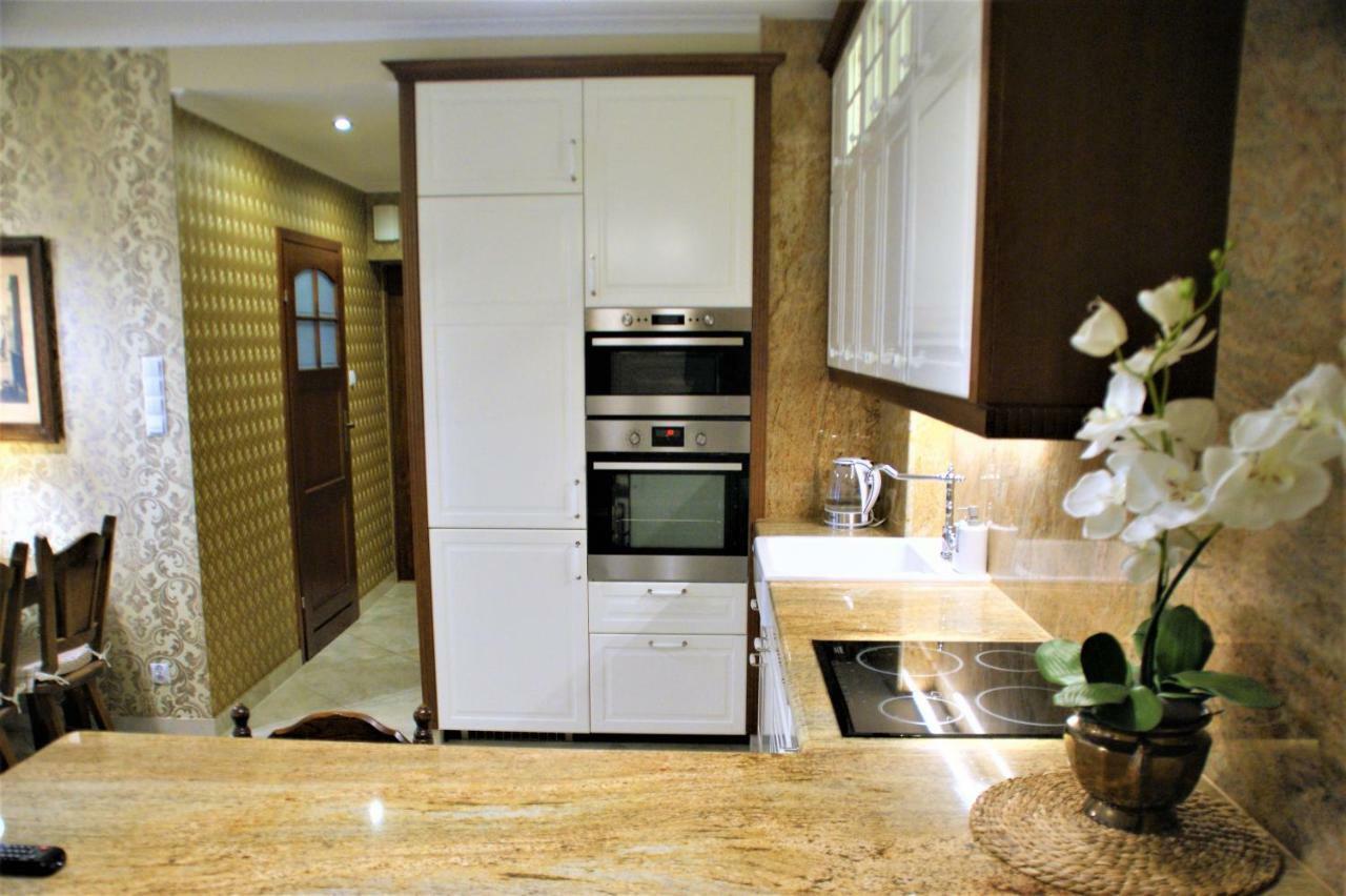 Villa La Val, Apartamenty Wałbrzych Exterior foto
